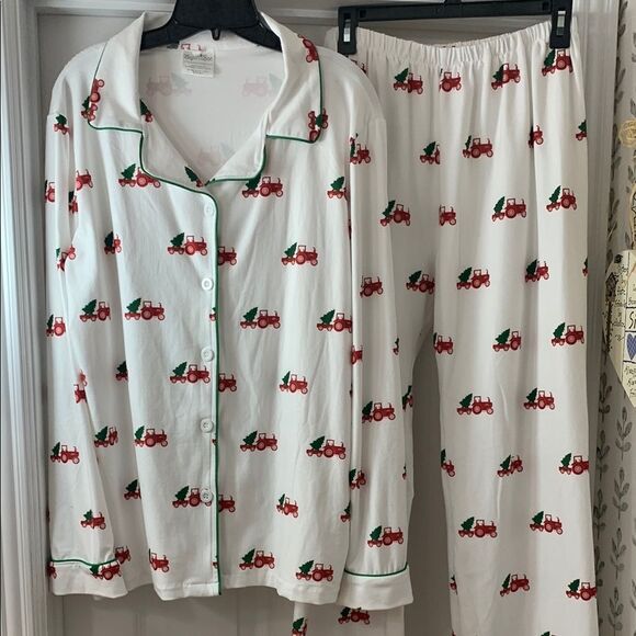 Sugar Bee Size XXL Christmas pajamas NWOT so soft & comfy - Picture 1 of 11